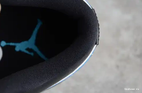  University (W) Black Jordan Low White DC0774-041 Blue 1 DC0774-041 0519